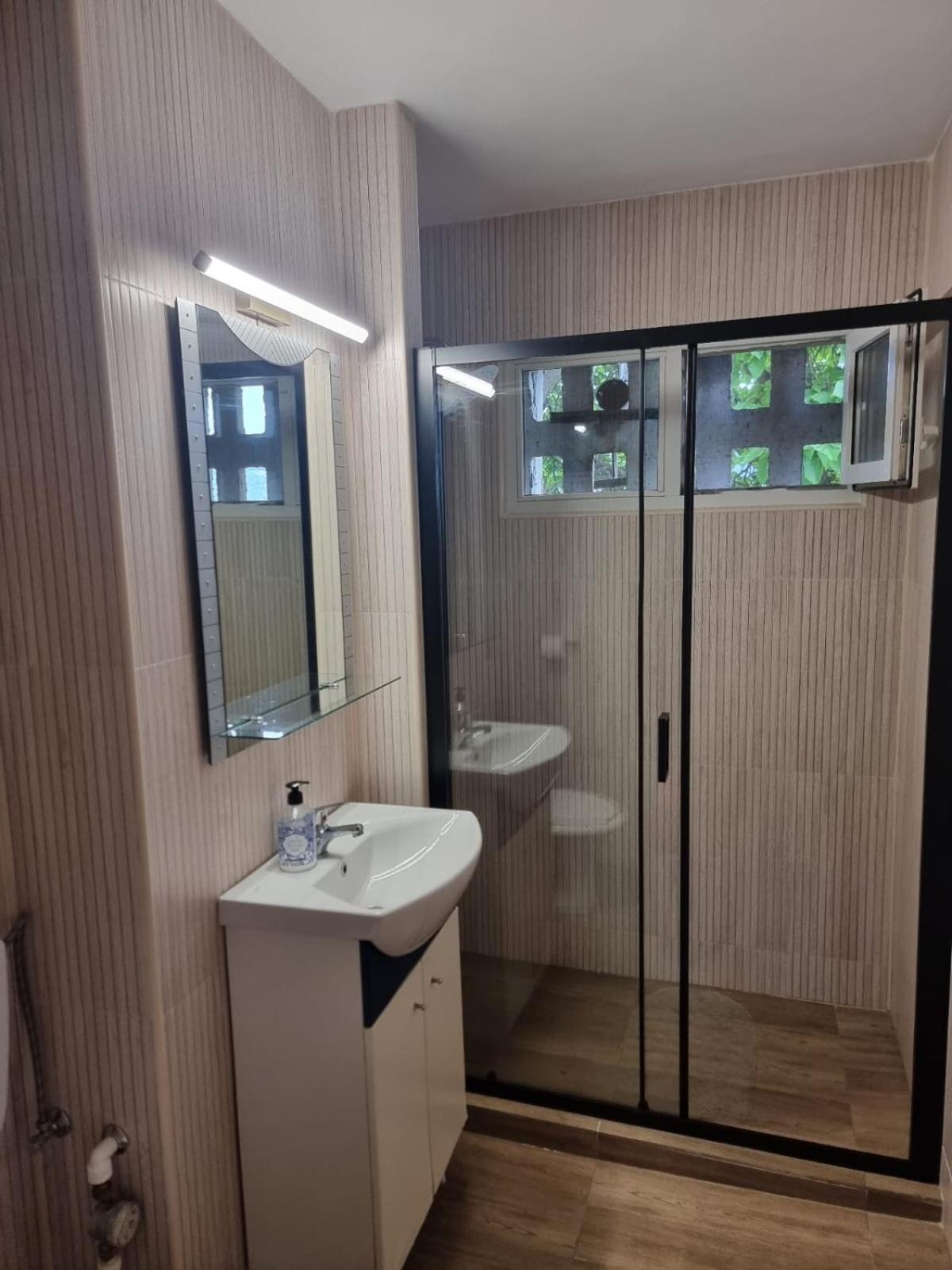 Apartament Denis Διαμέρισμα Orşova Εξωτερικό φωτογραφία