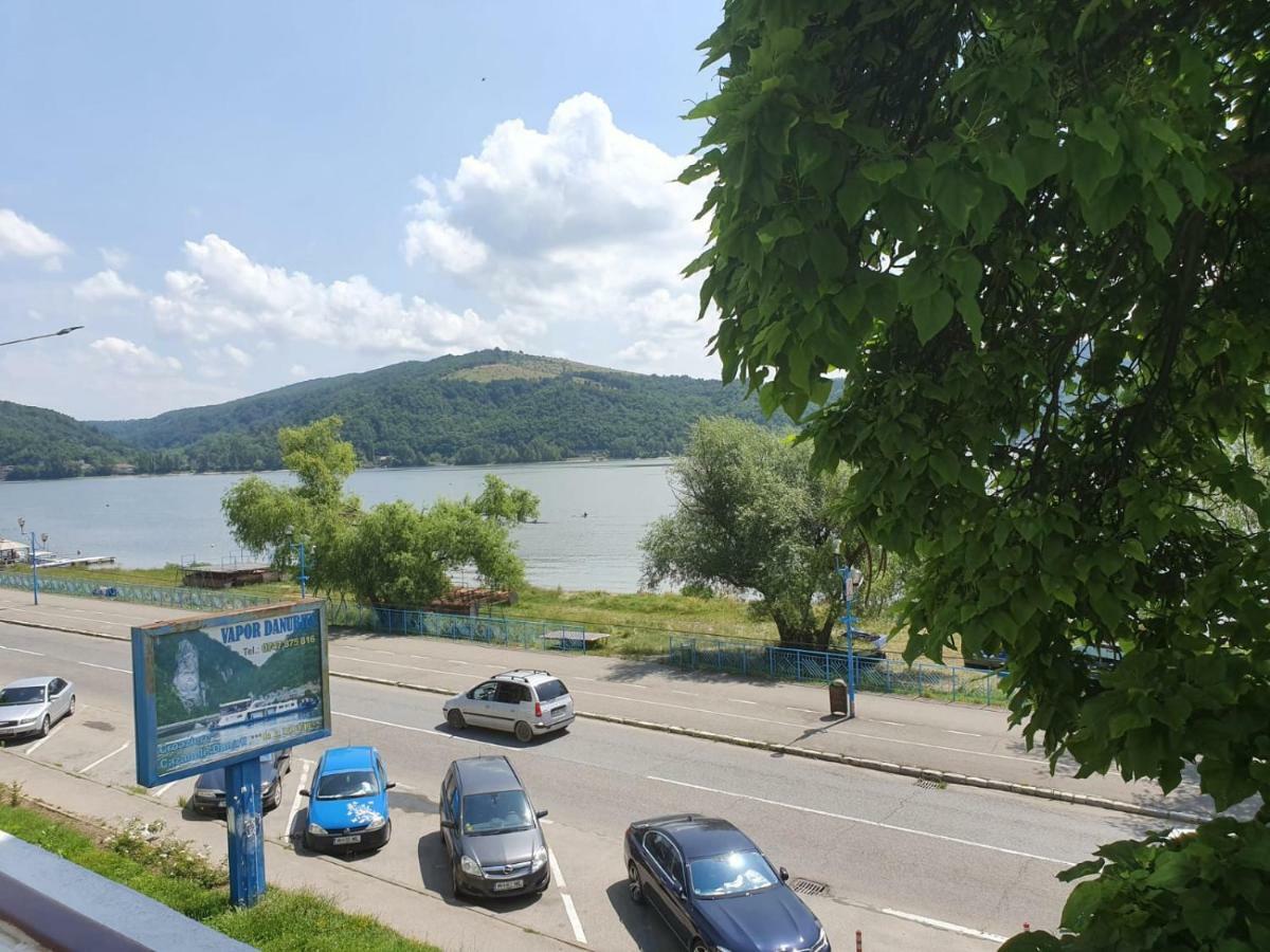 Apartament Denis Διαμέρισμα Orşova Εξωτερικό φωτογραφία